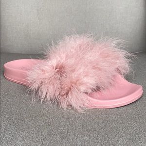 faux feather slides